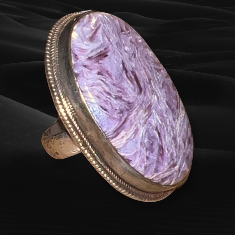 Vintage Charoite Purple and Silver Ring in Stamped 925 SS setting. - Picture 7 of 9